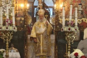 Εν πληθούση Εκκλησία ο Σεβασμιώτατος κ. Δωρόθεος Β’ ιερούργησε σήμερα στον Ιερό Ναό Αγίου Χαραλάμπους Αδάμαντος Μήλου