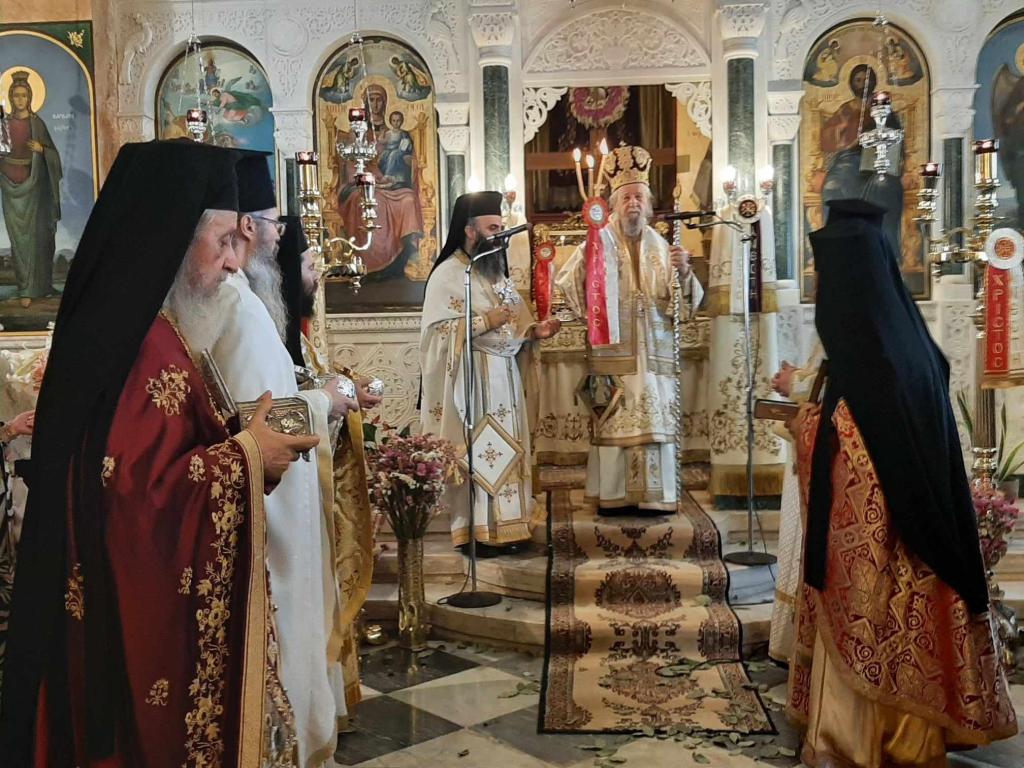 Η Εορτή του Αγίου Μεγαλομάρτυρος Γεωργίου του Τροπαιοφόρου στην Μητρόπολη Καρυστίας και Σκύρου.