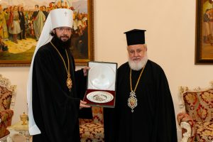 Ο Βολοκολάμσκ Αντώνιος συνεχίζει τον…προσηλυτισμό του με Ιεράρχες της Εκκλησίας Κύπρου
