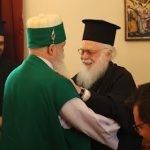 Ο Αρχιεπίσκοπος Αναστάσιος υπερασπίζεται την παραδοσιακή μορφή οικογένειας στην Αλβανία